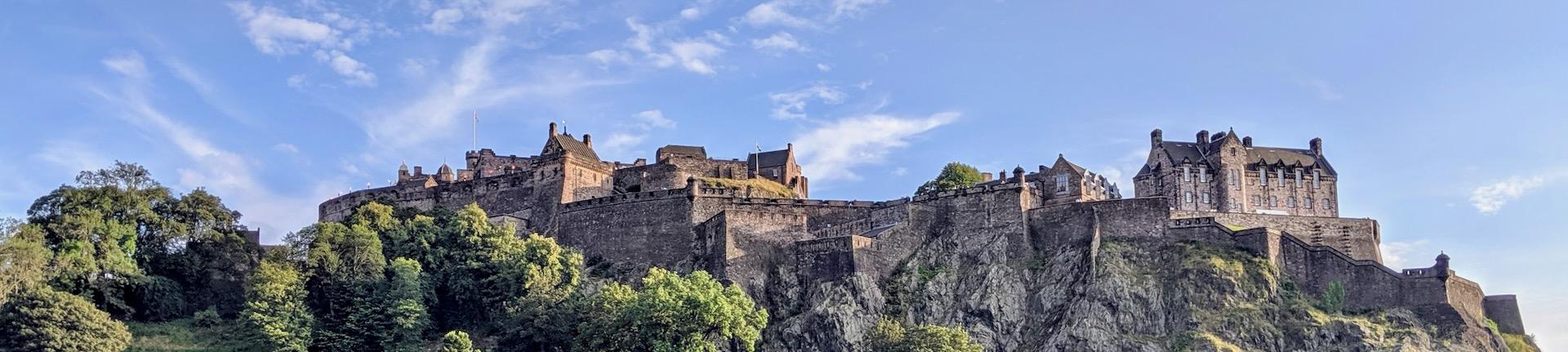 https://www.selectscotlandtours.com/web/datafiles/uploaded/cms_banner/main/main_128_Edinburgh Castle.jpg